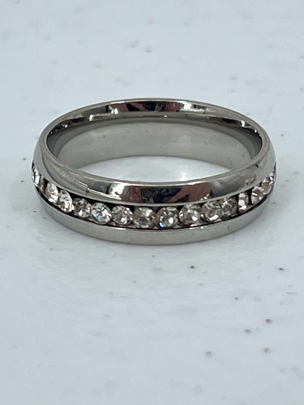 Fashion silver toned diamond band ring